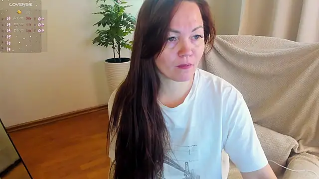 Snapshot of VanessaSmuth chatting on 09-27-25, 02:16 VanessaSmuth online show from 09-27-25, 02:16