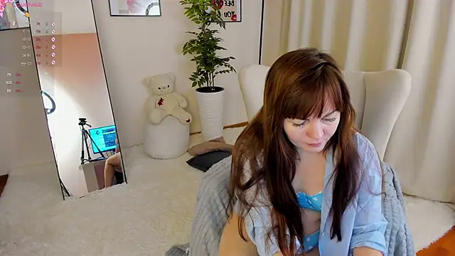 VanessaSmuth online show from 11-12-25, 02:45