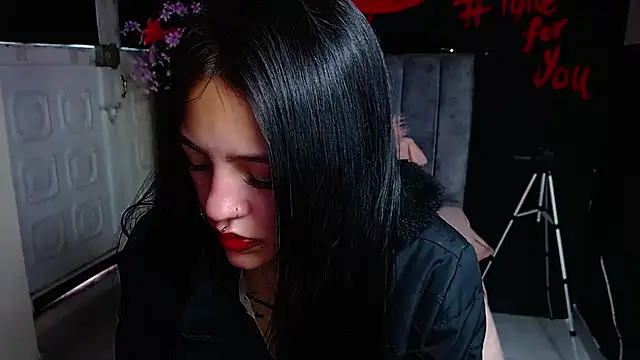 Violettasquirt online show from 03-06-26, 02:02