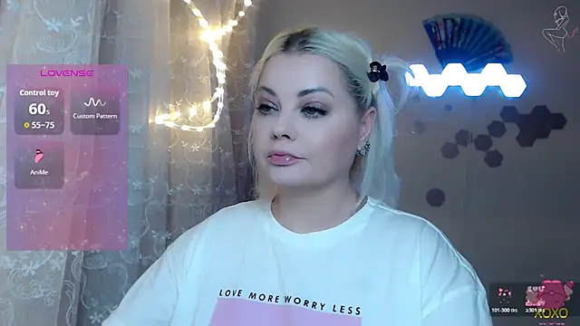 Snapshot of JewellKiss7 chatting on 12-01-25, 04:12 JewellKiss7 online show from 12-01-25, 04:12