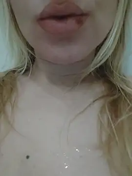 Linda 999 online show from 02-20-25, 10:48