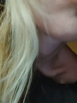 Linda 999 online show from 02-26-25, 04:56