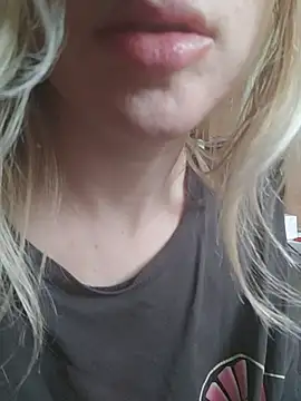 Linda 999 online show from 03-03-25, 10:49