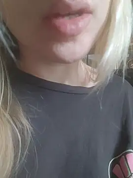 Linda 999 online show from 03-04-25, 11:08