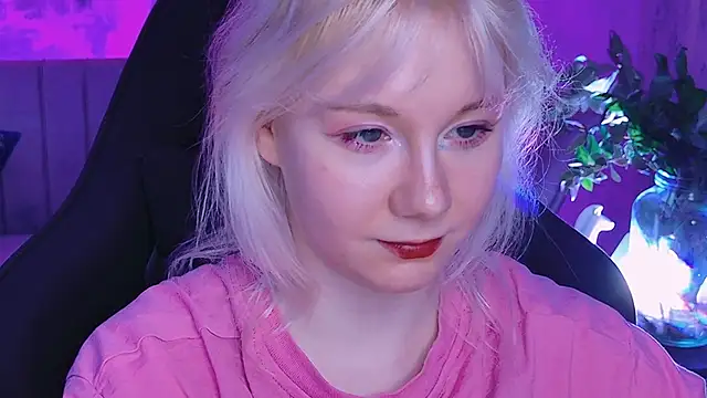 NancyMartinez online show from 02-04-25, 08:13