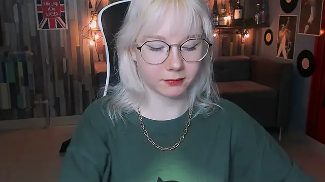 NancyMartinez online show from 02-05-25, 05:09