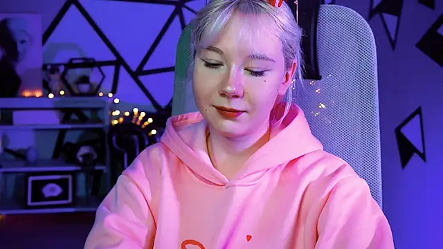 NancyMartinez online show from 02-27-25, 05:13