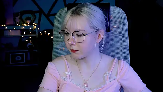 NancyMartinez online show from 03-13-25, 01:18