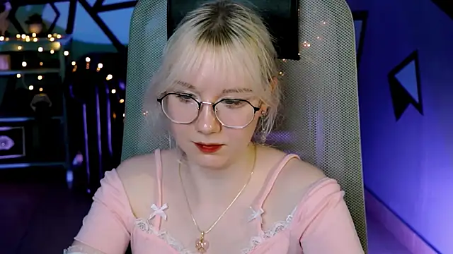 NancyMartinez online show from 03-13-25, 07:28