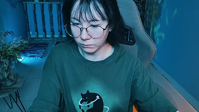 NancyMartinez online show from 09-12-25, 05:07