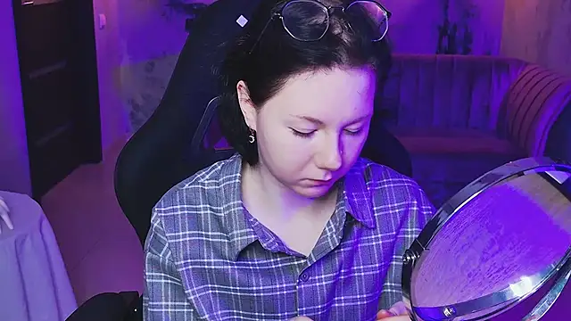 NancyMartinez online show from 10-03-25, 09:06