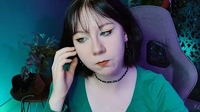 NancyMartinez online show from 10-09-25, 05:05