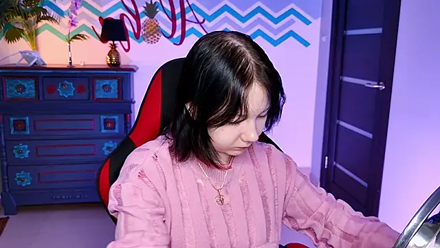 NancyMartinez online show from 11-22-25, 05:06