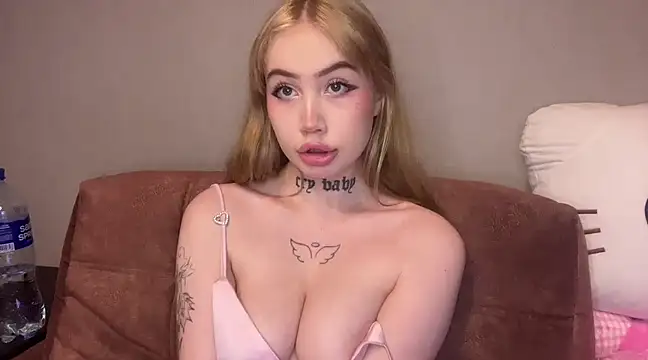 hanna cry baby online show from 02-18-25, 08:03