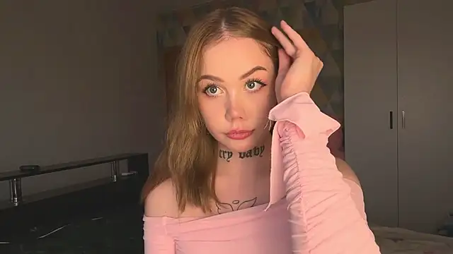 hanna cry baby online show from 09-28-25, 03:39