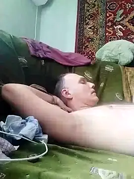 Pineapple04 online show from 03-11-25, 06:53