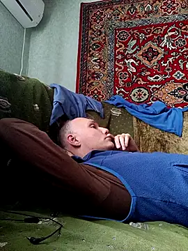 Pineapple04 online show from 10-06-25, 06:44