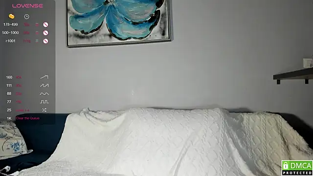 Snapshot of wwildfox chatting on 09-22-25, 05:37 wwildfox online show from 09-22-25, 05:37