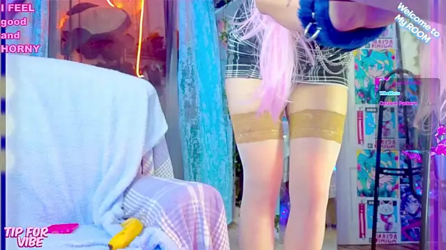 Toxic Ellies online show from 01-12-25, 02:52