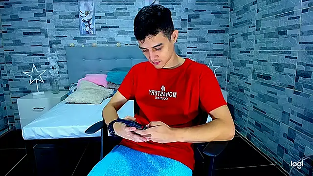 ADAM HOT online show from 09-15-25, 09:04