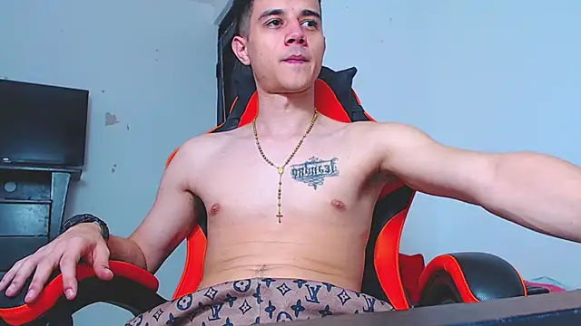 ADAM HOT online show from 12-19-25, 09:22