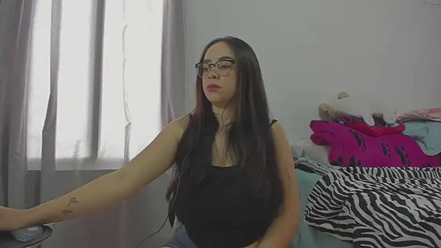 HARLEYNAPIER online show from 10-08-25, 08:17