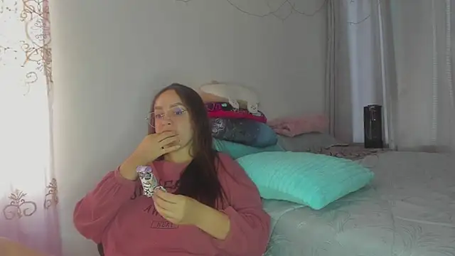 HARLEYNAPIER online show from 04-24-26, 10:45