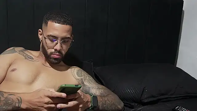 Hendry  online show from 02-06-25, 03:37