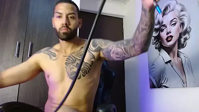 Hendry  online show from 10-08-25, 03:26