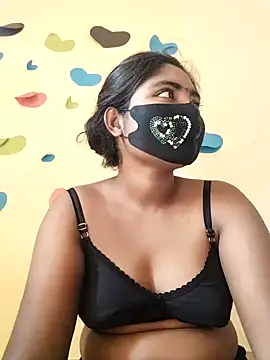 Snapshot of Lina-Rose chatting on 03-01-25, 05:52 Lina-Rose online show from 03-01-25, 05:52