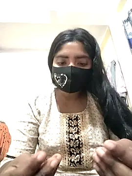 Snapshot of Lina-Rose chatting on 03-02-25, 02:54 Lina-Rose online show from 03-02-25, 02:54