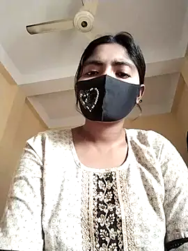 Snapshot of Lina-Rose chatting on 03-03-25, 02:58 Lina-Rose online show from 03-03-25, 02:58