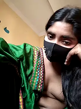 Snapshot of Lina-Rose chatting on 03-15-25, 10:57 Lina-Rose online show from 03-15-25, 10:57