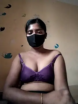 Snapshot of Lina-Rose chatting on 09-14-25, 02:11 Lina-Rose online show from 09-14-25, 02:11