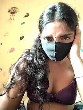 Snapshot of Lina-Rose chatting on 09-17-25, 08:05 Lina-Rose online show from 09-17-25, 08:05