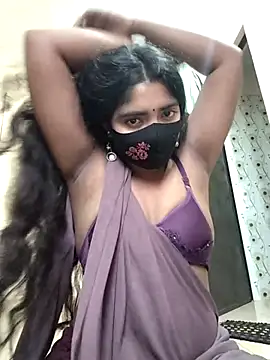 Snapshot of Lina-Rose chatting on 09-25-25, 12:47 Lina-Rose online show from 09-25-25, 12:47