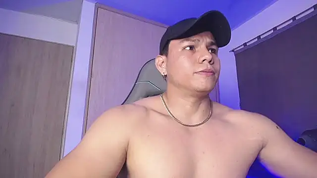 Snapshot of RoyConstance chatting on 03-07-25, 11:16 RoyConstance online show from 03-07-25, 11:16