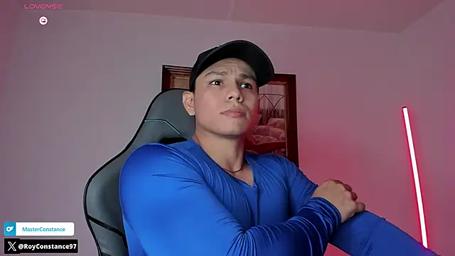 Snapshot of RoyConstance chatting on 09-28-25, 04:40 RoyConstance online show from 09-28-25, 04:40