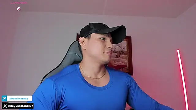 Snapshot of RoyConstance chatting on 10-04-25, 04:32 RoyConstance online show from 10-04-25, 04:32