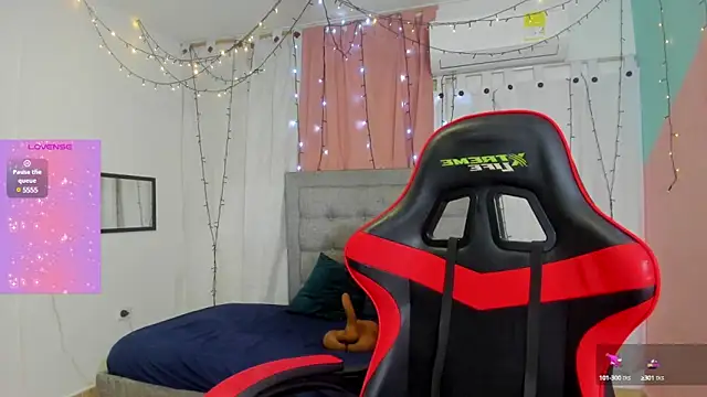 valentina 0  online show from 02-04-25, 06:46