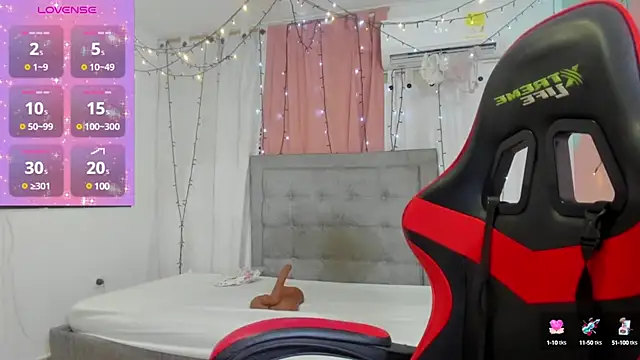 valentina 0  online show from 03-08-25, 03:17