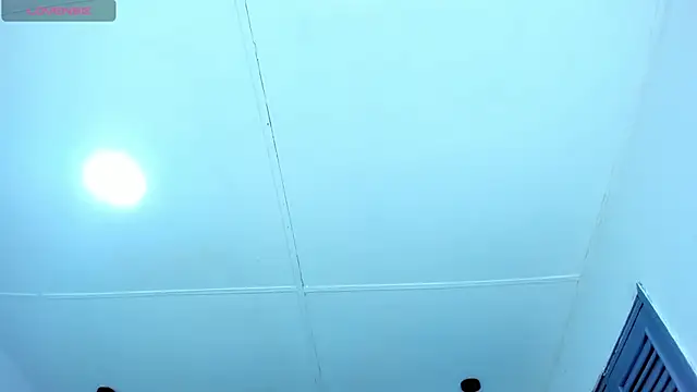 valentina 0  online show from 09-18-25, 04:58