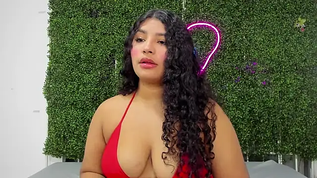 valentina 0  online show from 11-26-25, 10:11