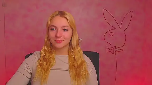 Snapshot of Milka_kiss_ chatting on 12-10-24, 07:05 Milka kiss  online show from 12-10-24, 07:05