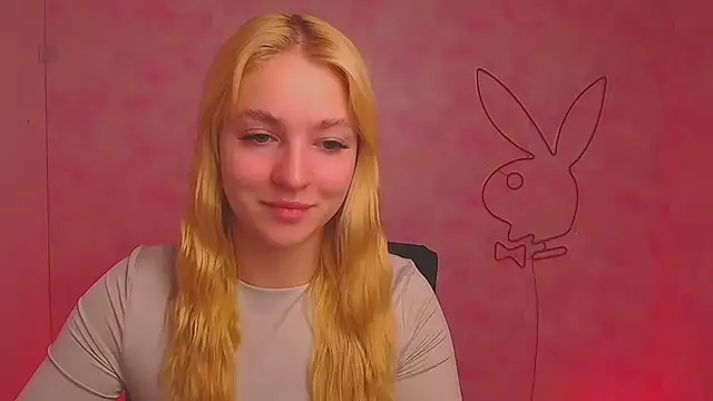 Snapshot of Milka_kiss_ chatting on 12-10-24, 10:06 Milka kiss  online show from 12-10-24, 10:06
