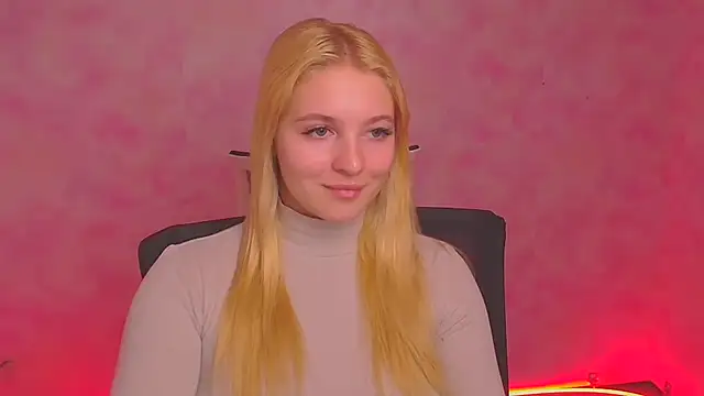 Snapshot of Milka_kiss_ chatting on 01-09-25, 03:23 Milka kiss  online show from 01-09-25, 03:23