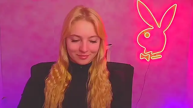 Snapshot of Milka_kiss_ chatting on 01-12-25, 07:00 Milka kiss  online show from 01-12-25, 07:00