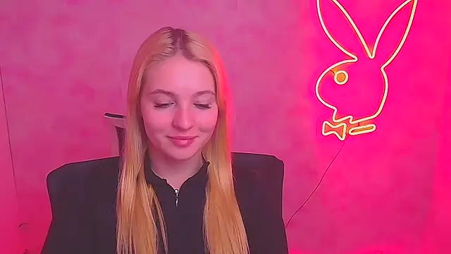 Snapshot of Milka_kiss_ chatting on 02-09-25, 09:58 Milka kiss  online show from 02-09-25, 09:58