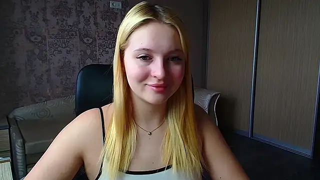 Milka kiss  online show from 04-24-26, 10:28