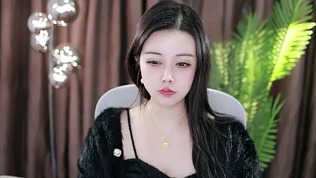 Qiaoqiao  online show from 01-27-25, 05:36